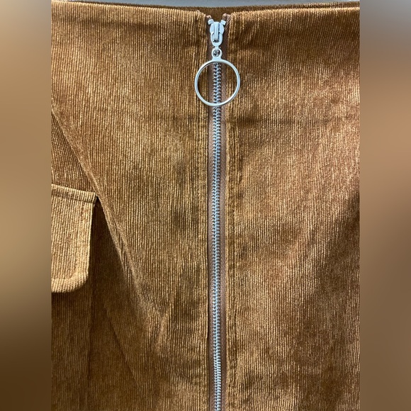 PLUS SIZE Faux Corduroy Skirt - Picture 2 of 3